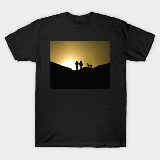 peak district walkers silhouette T-Shirt